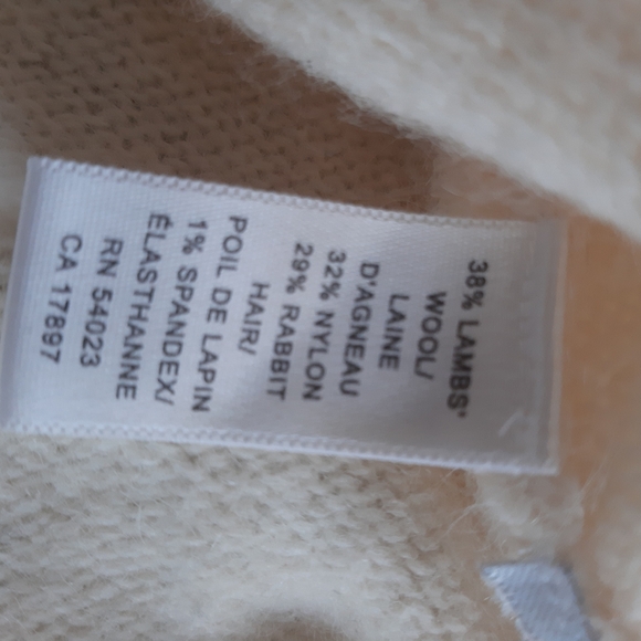 Short Sleeve sweater Small - Picture 3 of 4